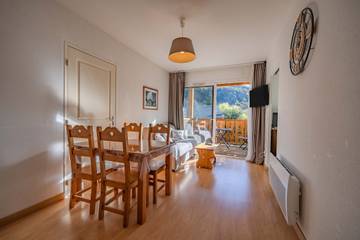 Appartement De Vacances pour 4 Personnes dans Ax-les-Thermes, Pyrénées, Photo 2