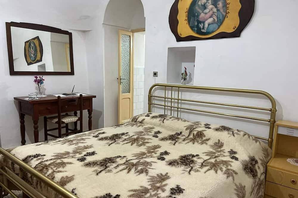Historic villa with trulli in Valle D'itria surrounded by nature in Cisternino, Salento