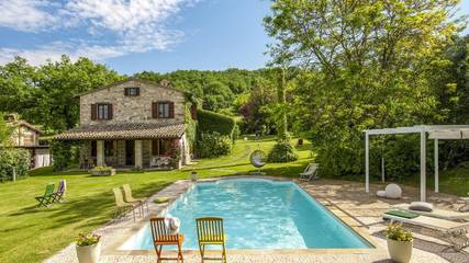 Villa für 8 Personen, mit Pool und Garten in Marche