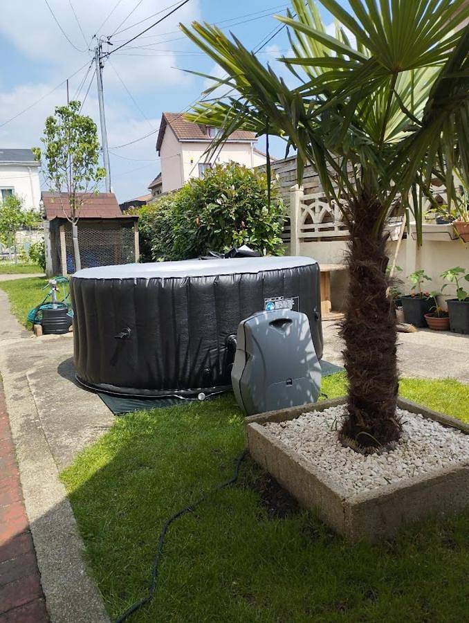Gîte pour 2 personnes, avec jardin ainsi que jacuzzi et terrasse à Sotteville-lès-Rouen - 4