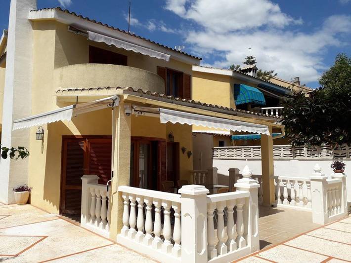 Casa para 8 personas, con piscina y jardín en Gandía