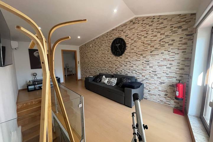 Location de vacances pour 7 personnes, avec balcon dans Miranda do Corvo