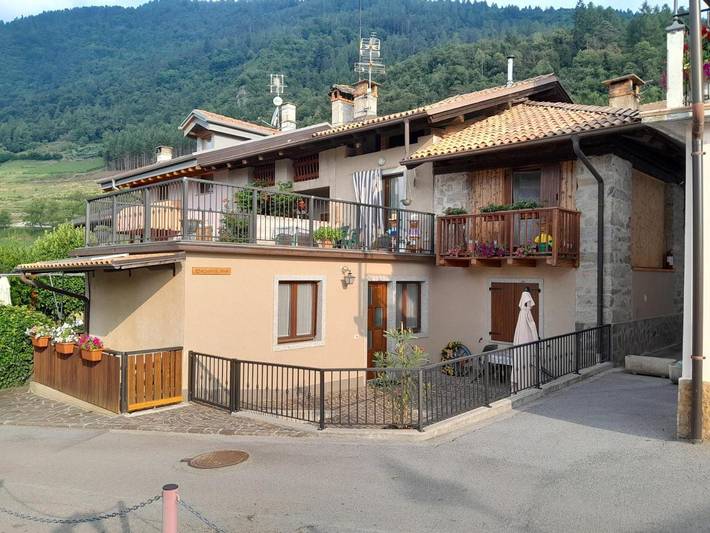 Appartamento per 4 persone, con panorama in Comano Terme