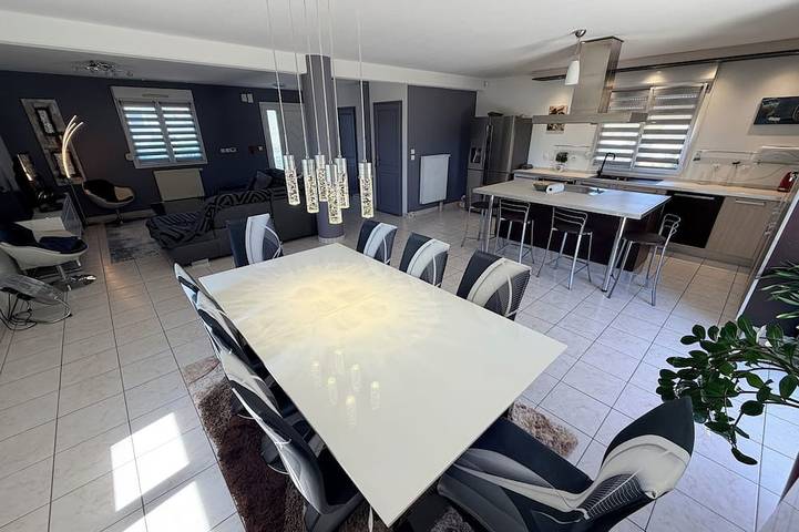 Location de vacances pour 8 personnes, avec Terrasse et Jardin à Staffelfelden