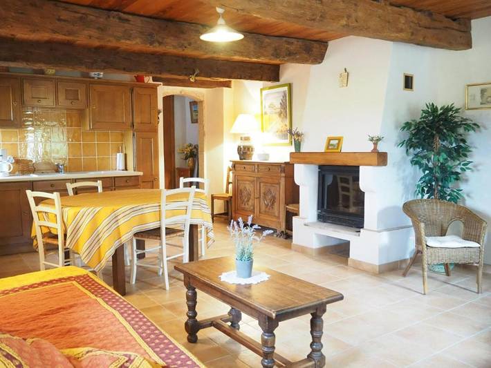 Location de vacances pour 4 personnes, avec jardin et terrasse à Redortiers - 3