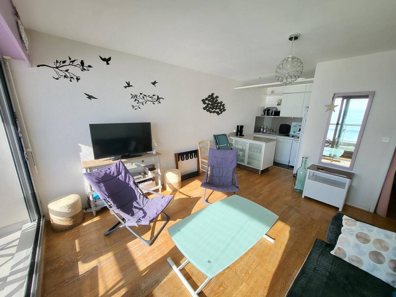 Apartamento entero, Estudio con balcón, Wifi y aparcamiento cerca de la playa in Les Sables-d'Olonne, Vandea