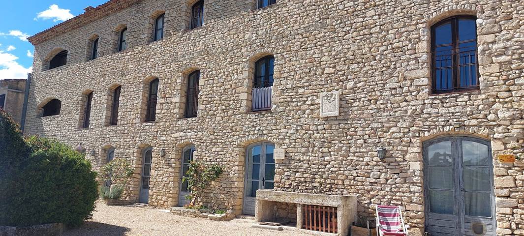 Gîte pour 2 personnes, avec jardin ainsi que piscine et balcon à Viens - 3