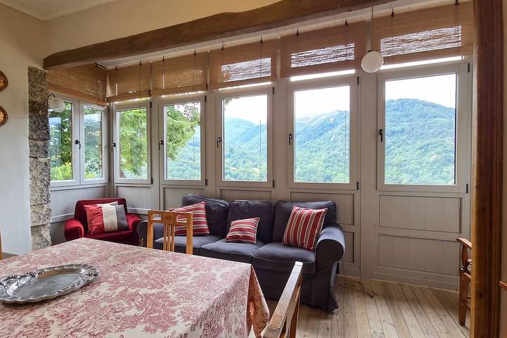 Ferienhaus für 8 Personen, mit Balkon und Garten - 1