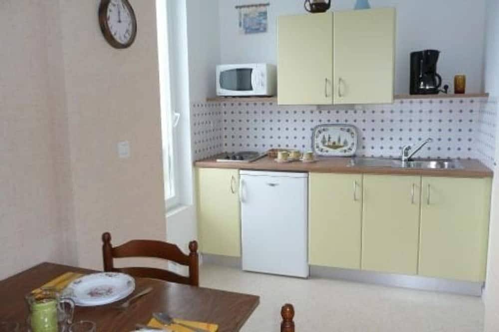 Appartement entier, Logement 607029 Port de plaisance 400m plages 800m thalasso proximité commerces in Douarnenez, Région de Quimper