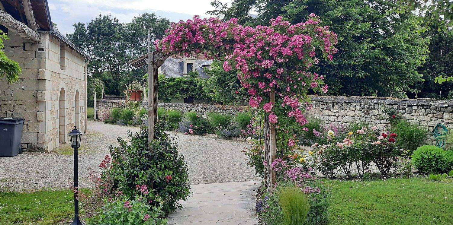 La Magnanerie - Chambre Cocon in Savigny-en-Véron, Vallée de la Loire