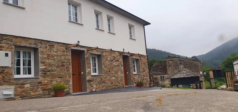 Apartamento de vacaciones para 4 personas, con vistas además de jardín y terraza - 1
