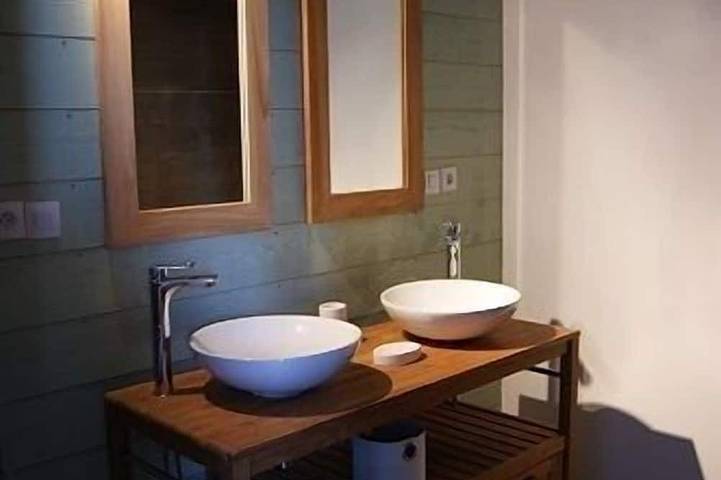 Gîte pour 2 personnes, avec balcon et jardin à Serra-di-Ferro - 4