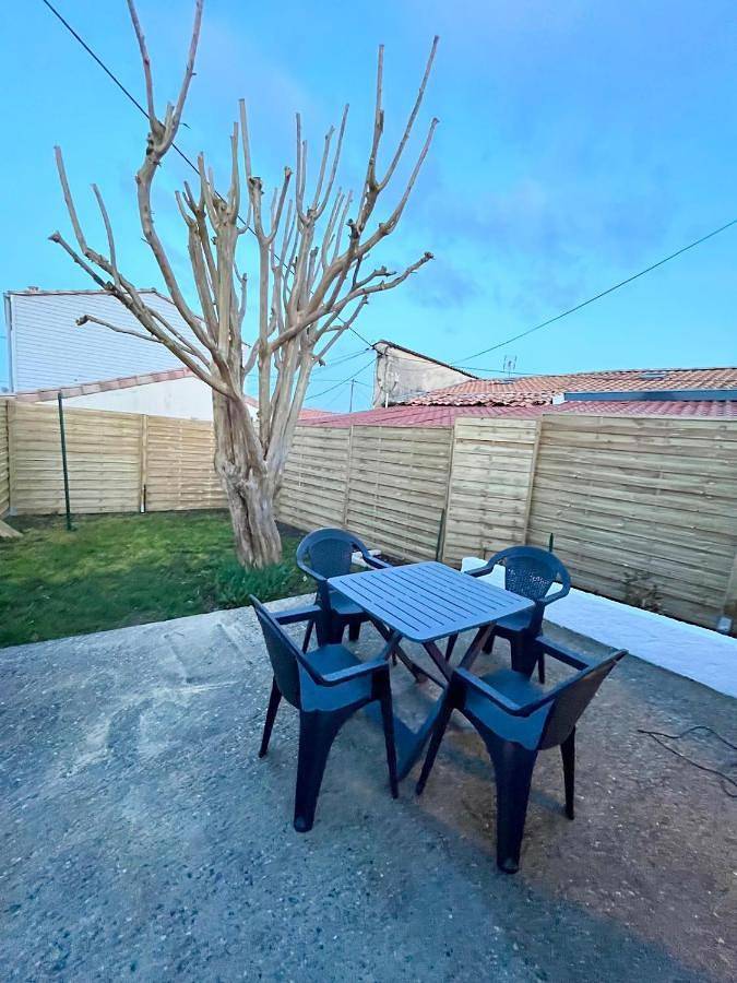 Location de vacances pour 2 personnes, avec jardin et terrasse à Blanquefort - 2