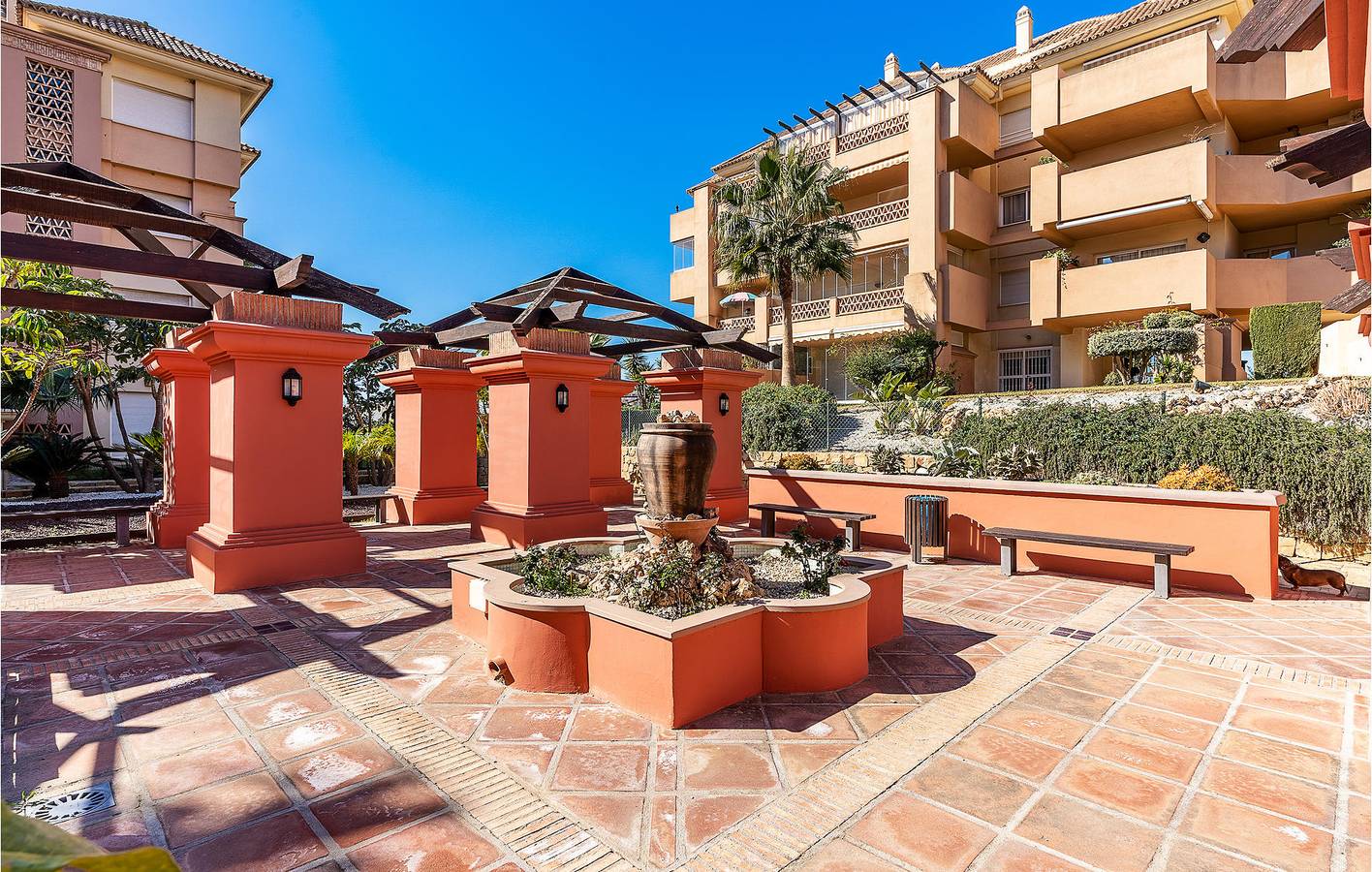 Entire holiday apartment, Sea View Apartment with Parking, Pool & Terrace in Torrox Costa, Torrox