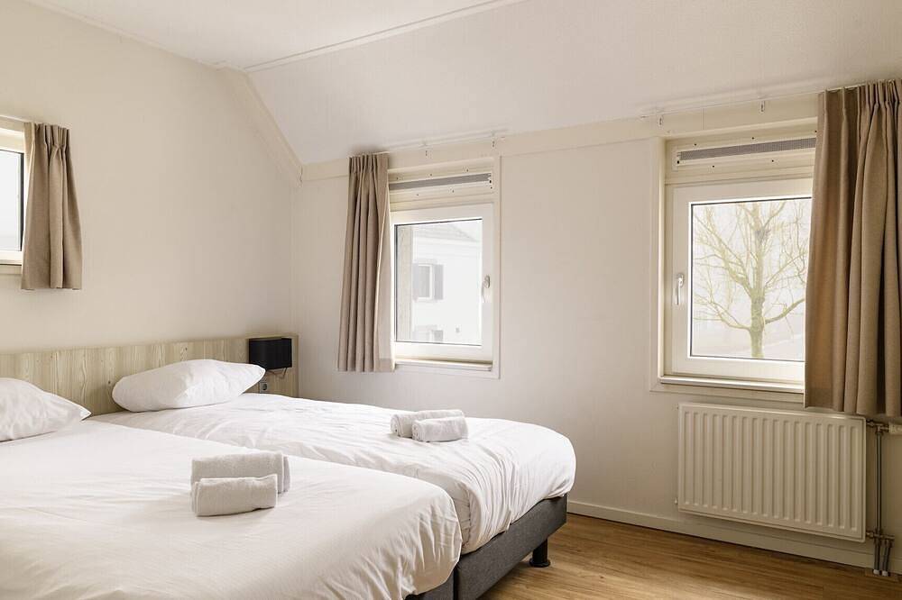 Comfort house - 10 bedrooms / 4 bathrooms in Maastricht, Hoge Kempen