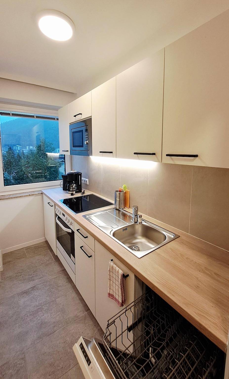 Hel ferieleilighet, Appartement/Fewo, Bad, Wc, Balkon in Bad Gastein, Ski Amadé