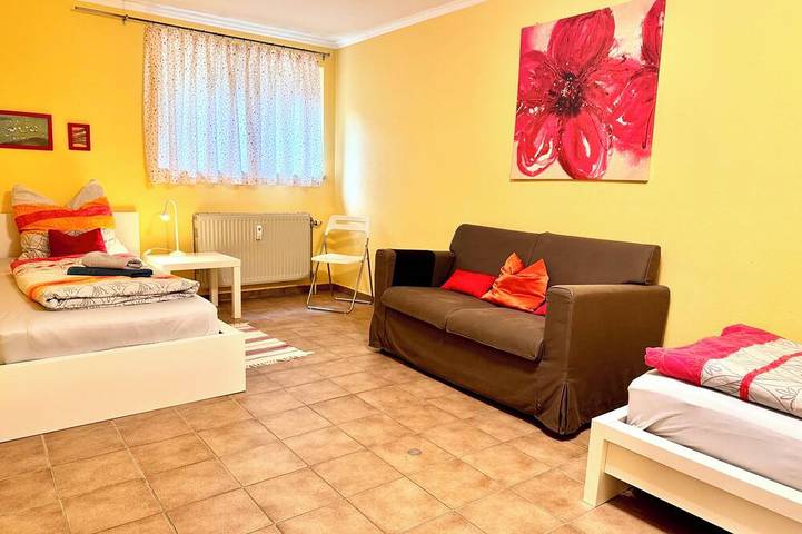 Entire apartment, Cozy and quiet garden vacation apartment in the heart of Dießen am Ammersee in Dießen am Ammersee, Ammersee