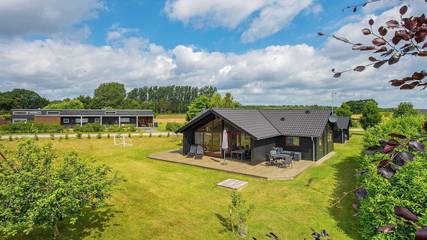 Ferienhaus für 6 Personen, mit Whirlpool und Sauna sowie Terrasse in Ahl Strand