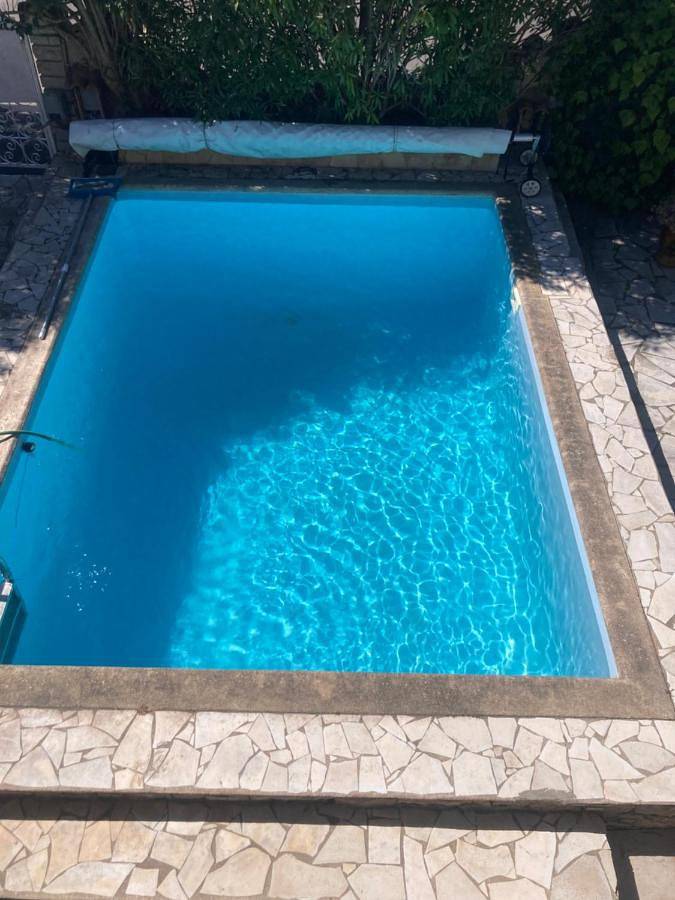 Gîte pour 4 personnes, avec piscine et jardin à Mudaison - 2