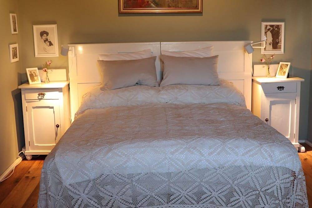 Ganze Wohnung, Ferienwohnung mit Geschichte.Alban Berg Villa Trahütten! Haustiere freundlich! in Deutschlandsberg, Steirerland