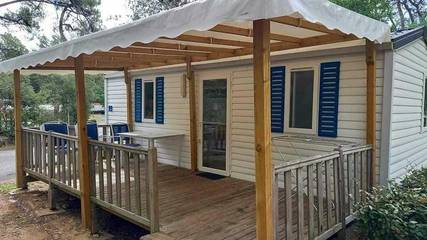 Camping pour 6 personnes, avec piscine et terrasse à Longeville-sur-Mer