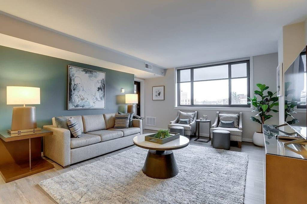 Ganze Wohnung, Sojourn | Courtland Towers Metro Accessible in Arlington (VA), Arlington County