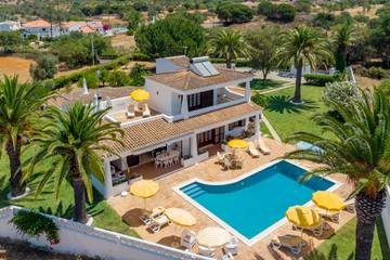 Villa for 8 People in Albufeira, Algarve, Photo 1