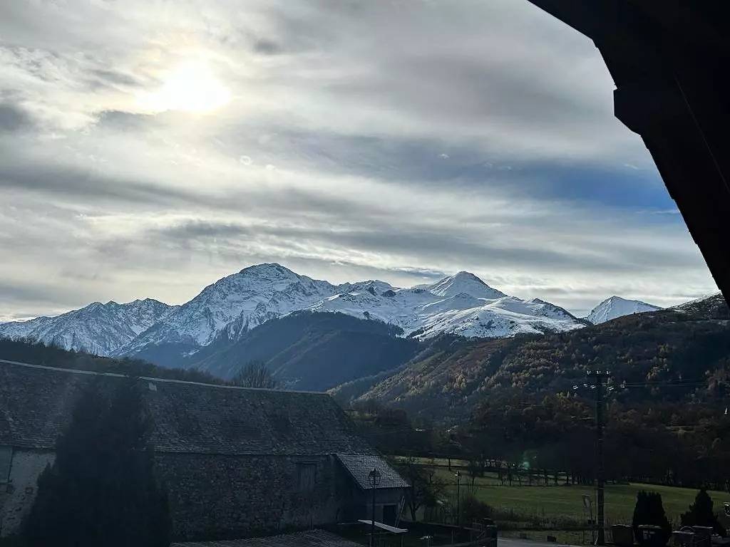 Maison pour 8 proche Loudenvielle Wifi et Garage in Armenteule, Pyrénées