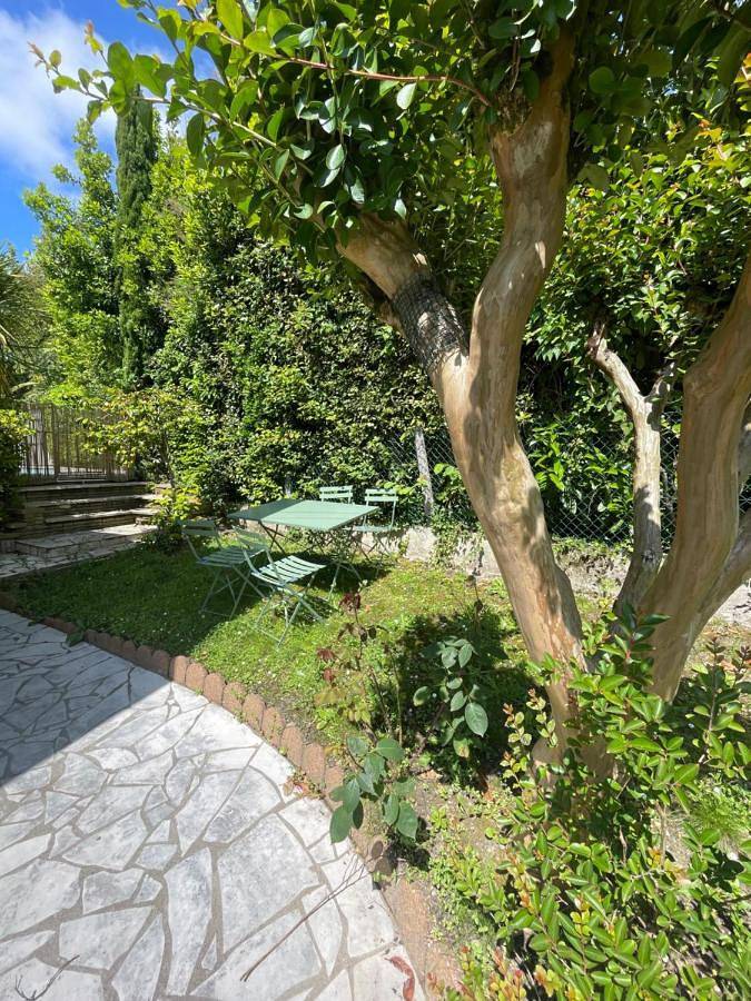 Gîte pour 6 personnes, avec jardin dans Aguilera