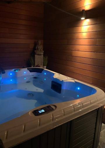 Maison d’hôte pour 2 personnes, avec jardin et jacuzzi à Grez-Doiceau