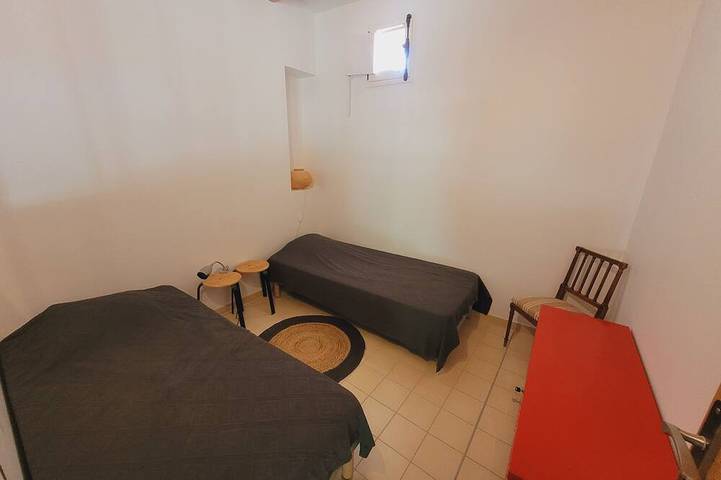 Location de vacances pour 6 personnes, avec jardin et terrasse, animaux acceptés à Revest-des-Brousses - 4