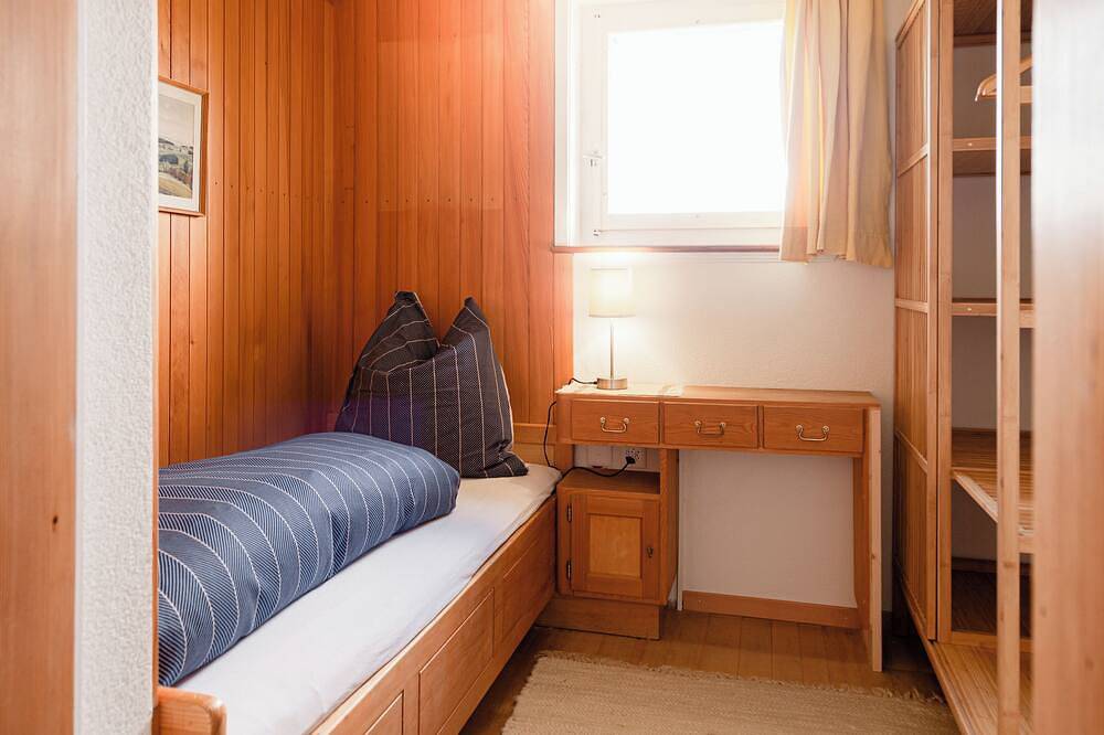 Charming 3-bedroom chalet in Aeschi 15min from Interlaken in Aeschi bei Spiez, Thunersee