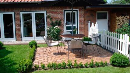 Ferienwohnung für 2 Personen, mit Garten und Sauna sowie Pool und Terrasse in Lensahn