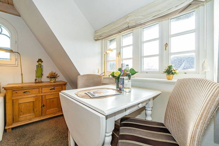 Ganze Wohnung, Ferienwohnung unter Reet für max. 2 Personen, in Westerland. in Westerland, Sylt (Gemeinde)
