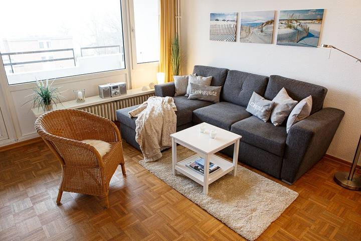 Ferienwohnung für 2 Personen, mit Balkon und Pool sowie Sauna und Seeblick in Wyk auf Föhr (Stadt), Wyk auf Föhr