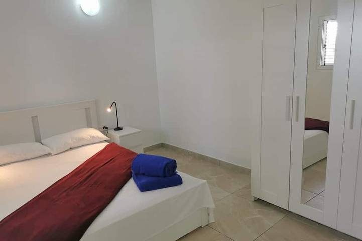 Ganze Wohnung, Ein Schlafzimmer mit Terrasse und Außenbereich. in Tahiche, Teguise