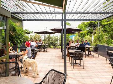 Hôtel pour 4 personnes, avec jardin, animaux acceptés à Pessac