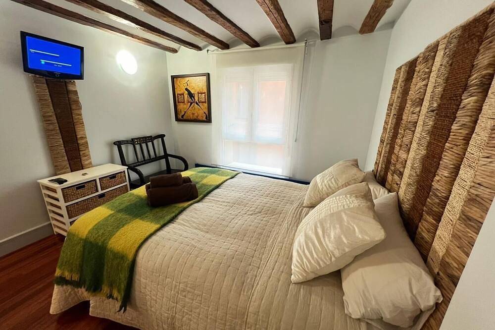 Entire apartment, La Redonda. En el corazón de Logroño. Ascensor in Logroño, La Rioja Province