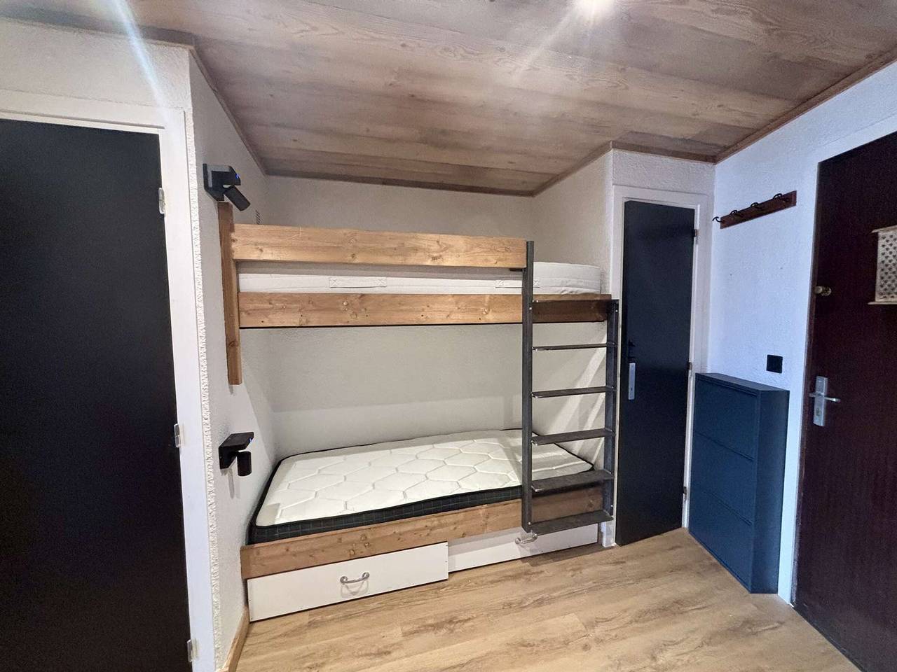 Ganze Wohnung, Studio für 6 in L'Alpe d'Huez, nahe Pisten, Skiraum in Huez, Nationalpark Écrins