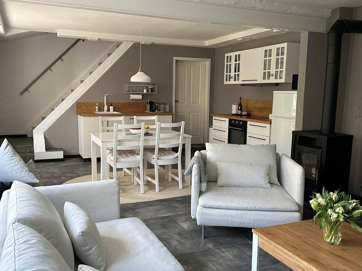 Three-Bedroom House in Treptow - Köpenick, Berlin