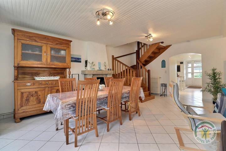 Gîte pour 8 personnes, avec jardin, animaux acceptés à Miniac-Morvan - 4