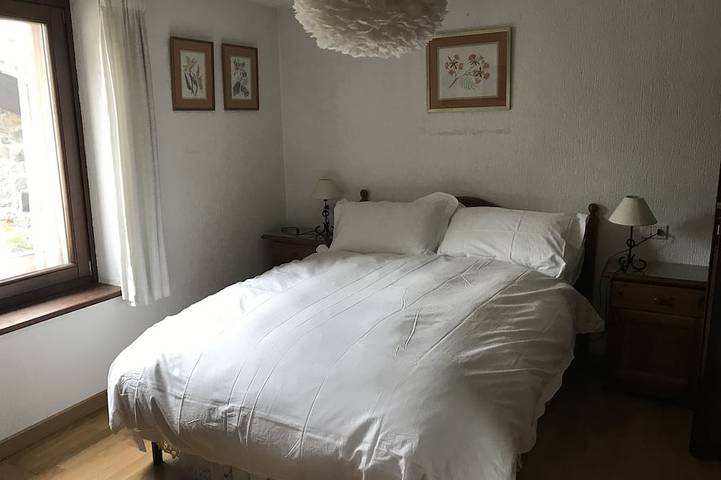 Location de vacances pour 8 personnes, avec jardin et piscine ainsi que balcon et jacuzzi à Champoluc - 2