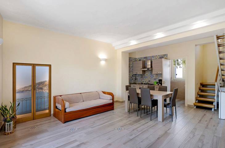 Holiday Home 'Casa Alle Porte Della Costiera' with Mountain View, Wi-Fi and Air Conditioning in Cava de' Tirreni, Middelhavskysten Campanien