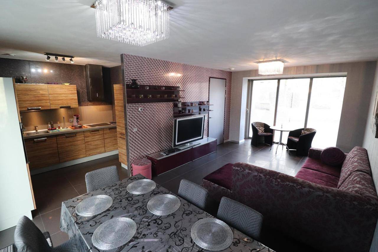 Geheel appartement, Deluxe Villa in Venray, Nationaal Park De Maasduinen