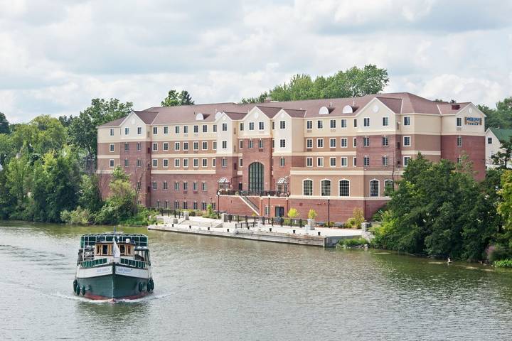 Hotel para 4 personas in Rochester, Lago Ontario