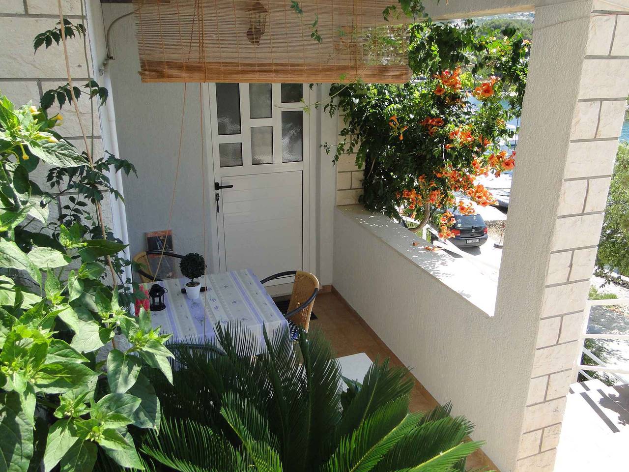 Hel ferieleilighet, Holiday apartment 250 m from the beach in Primosten, Šibenik-Knin