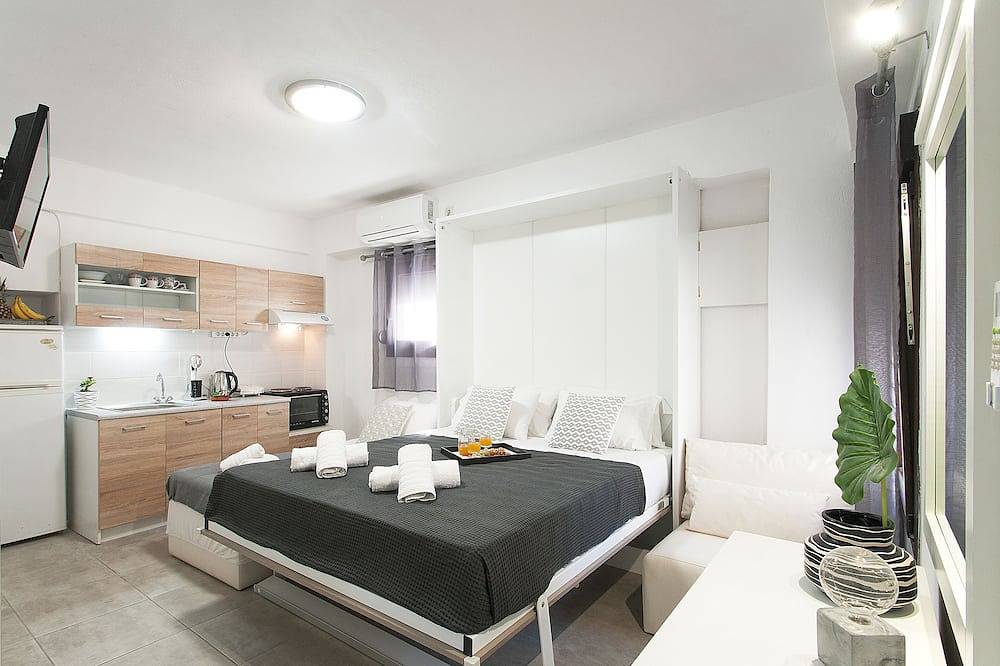 Ganze Wohnung, Bohemian Townhouse Ground Floor Skiathos in Sporaden