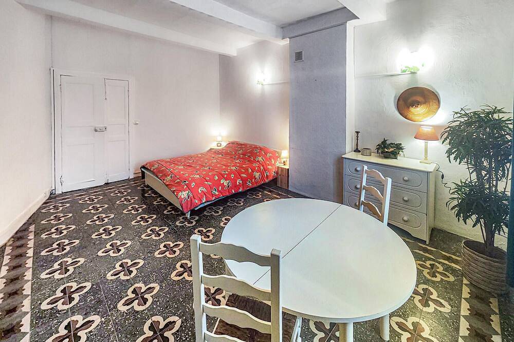 Grande Maison De Village in Thézan-lès-Béziers, Region de Béziers