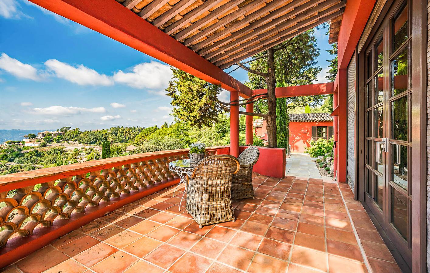 Charmante 2-Zimmer-Wohnung mit Pool und Terrasse in der Nähe von Le Bar-sur-Loup in Châteauneuf-Grasse, Mittelmeerküste (Frankreich)