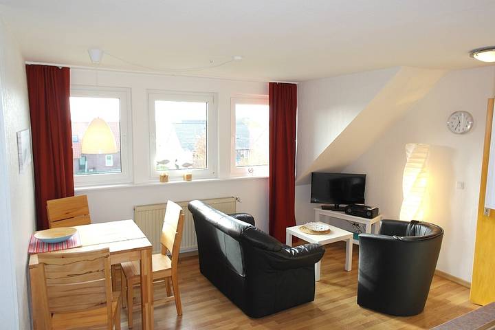 Ganze Ferienwohnung, Gästehaus Wangerland - Fw Wohnung 4 - Am Tief 19 in Horumersiel, Wangerland